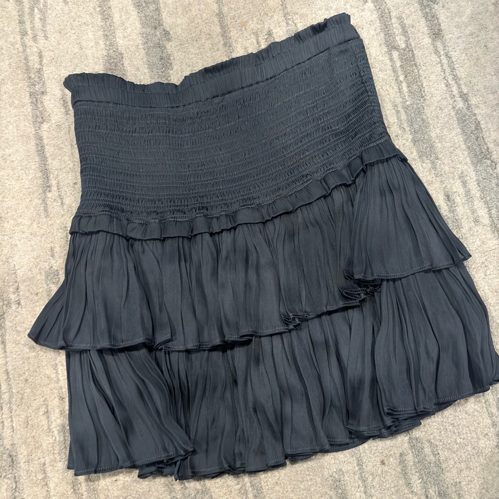 NWOT women’s size large navy blue mini skirt
